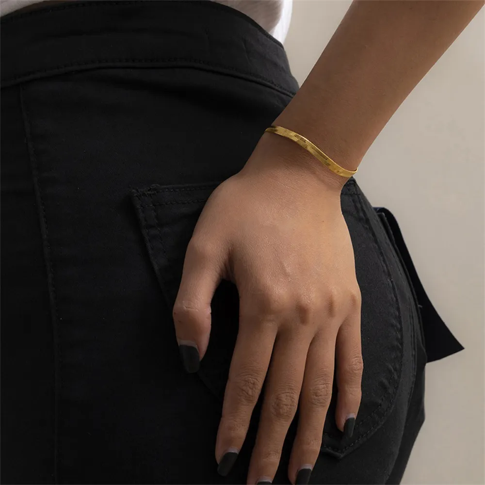 Chelsea Herringbone Bracelet - Image 8