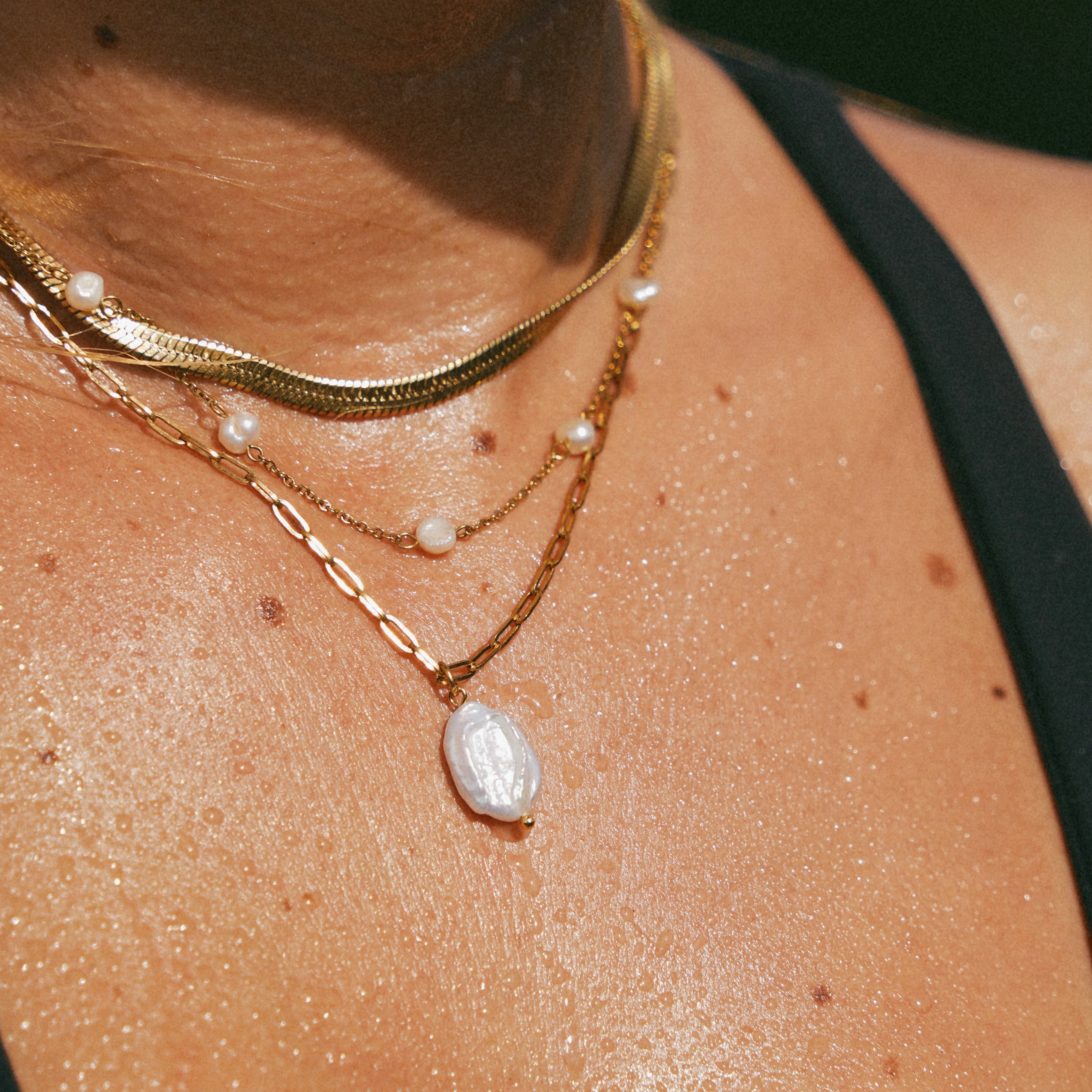 Hanalei Pearl Coin Paperclip Necklace - Image 4